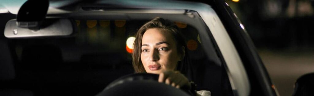 Consejos de seguridad para conducir en la noche